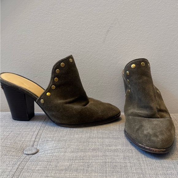 MICHAEL KORS Louise Suede Mules in olive green with gold studs | Size 9.5 - Picture 3 of 7